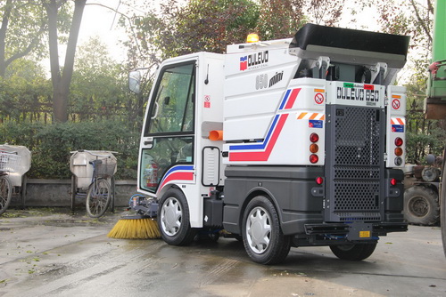 DULEVO 850Mini駕駛式掃地車