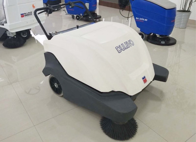 道路寶Dulevo 74手推式掃地車(chē) Dulevo進(jìn)口小型掃地車(chē) 意大利道路寶掃地機(jī)